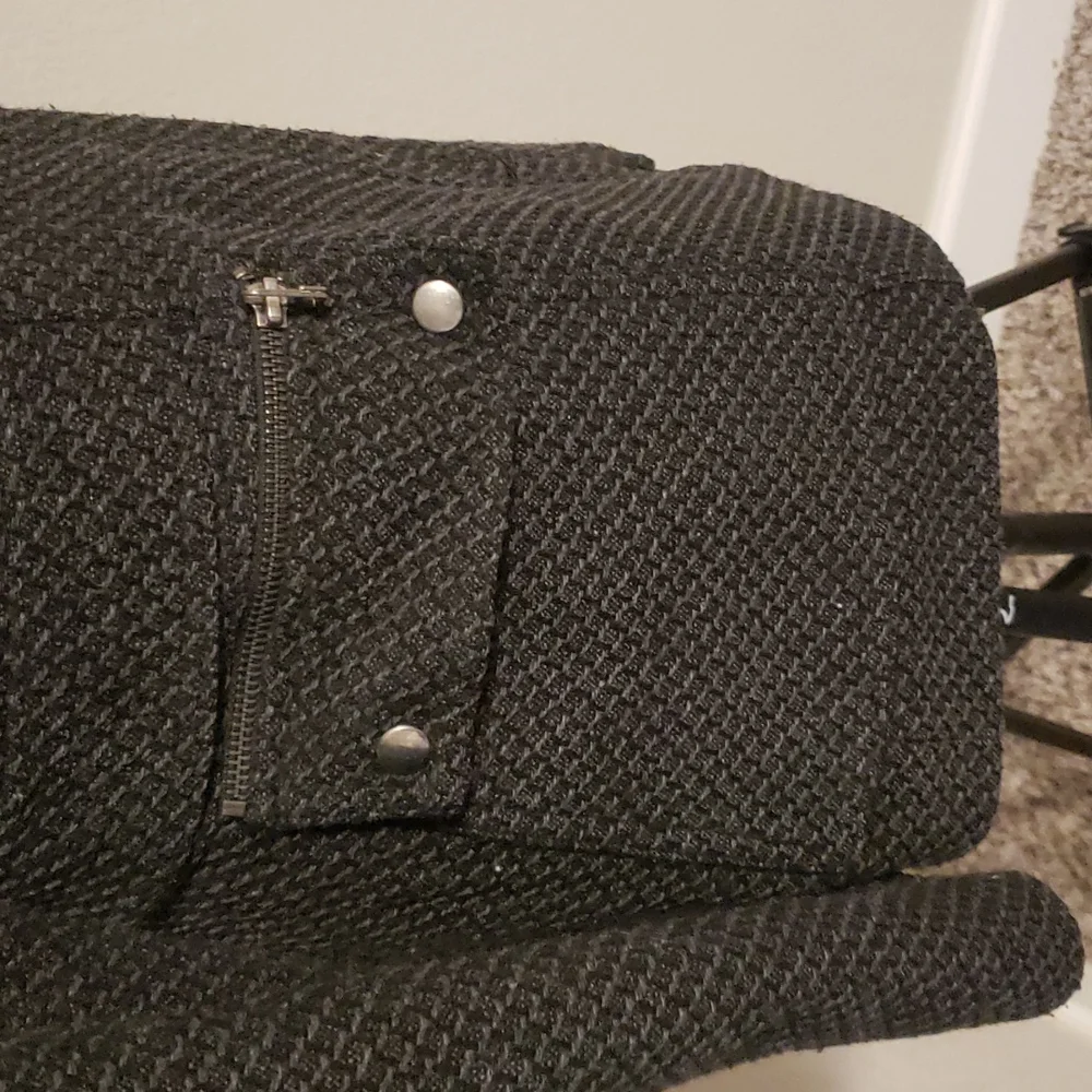 Warm wool black coat - Picture 3 of 7